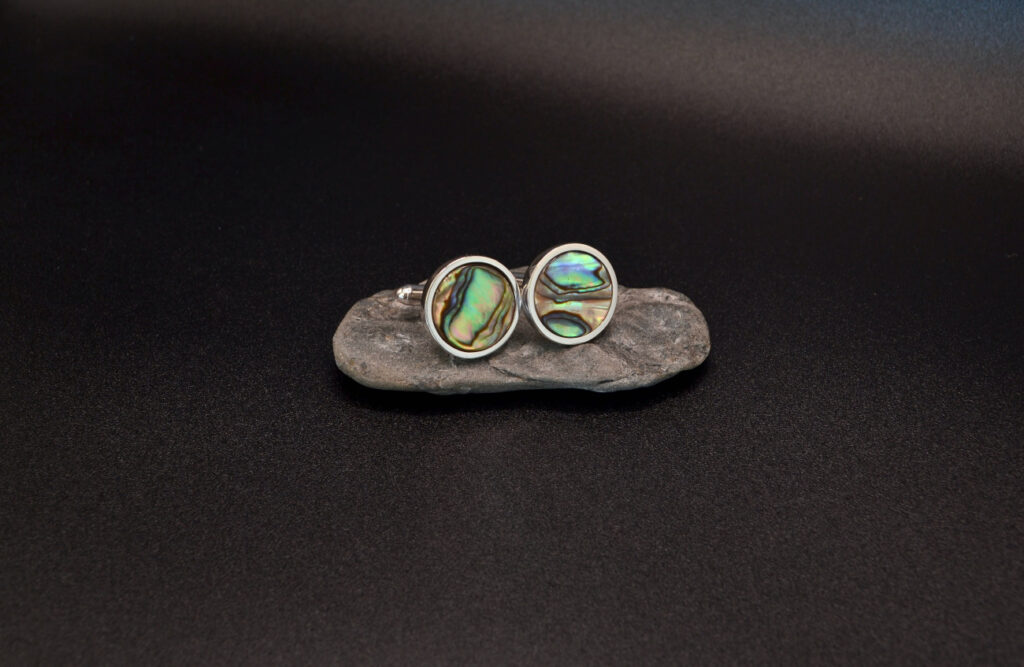 Mansetinööbid, hõbe